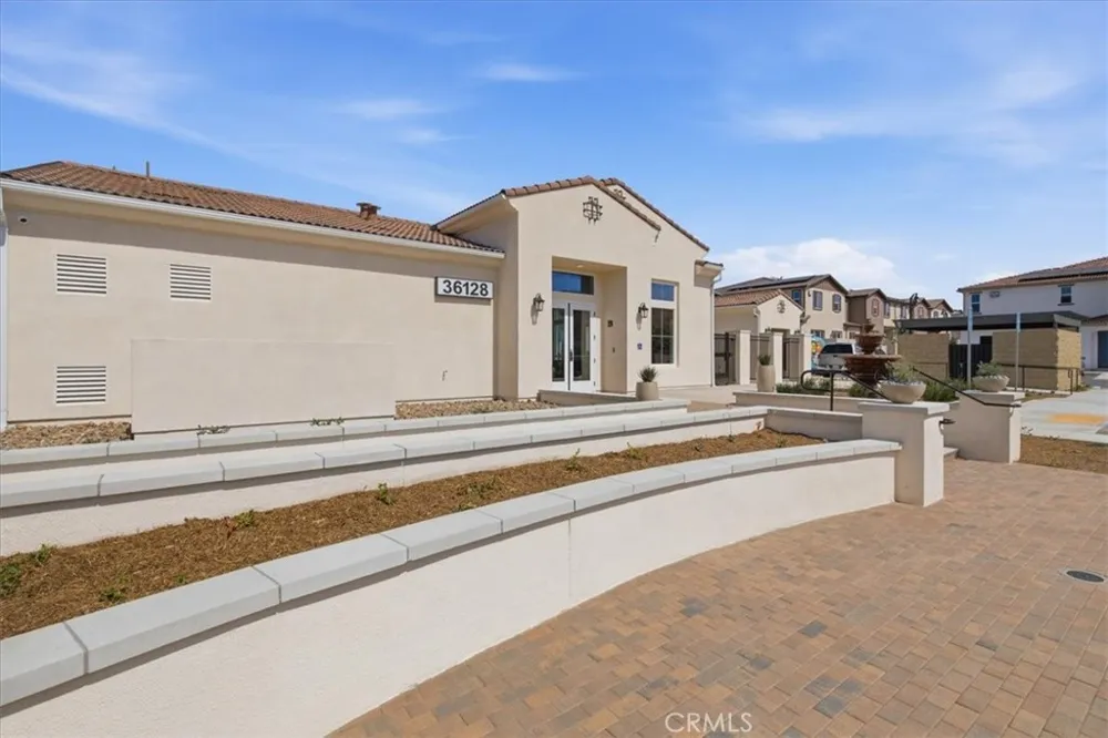 36137 Domingo Avenue #2002 Murrieta, CA 92563