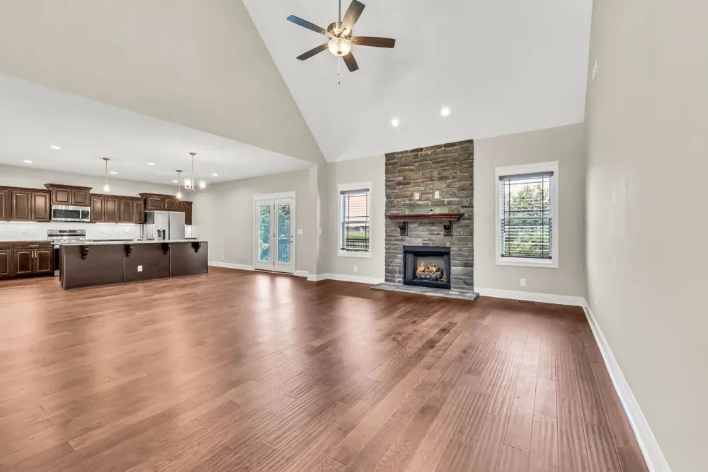 4018 Cooper Creek Rd Woodlawn, TN 37191