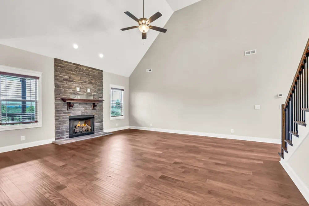 4018 Cooper Creek Rd Woodlawn, TN 37191