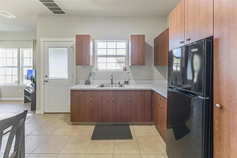 33519 Hillside Drive Pinehurst, TX 77362
