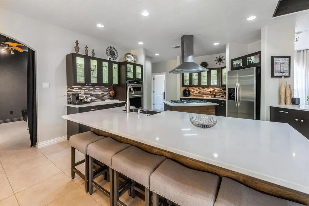 33519 Hillside Drive Pinehurst, TX 77362