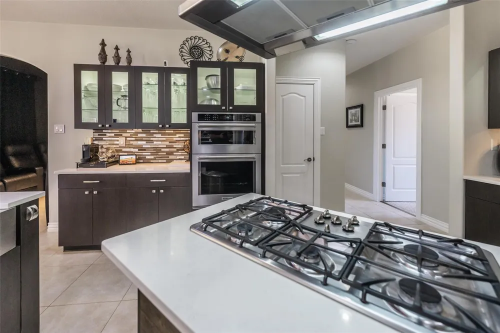 33519 Hillside Drive Pinehurst, TX 77362