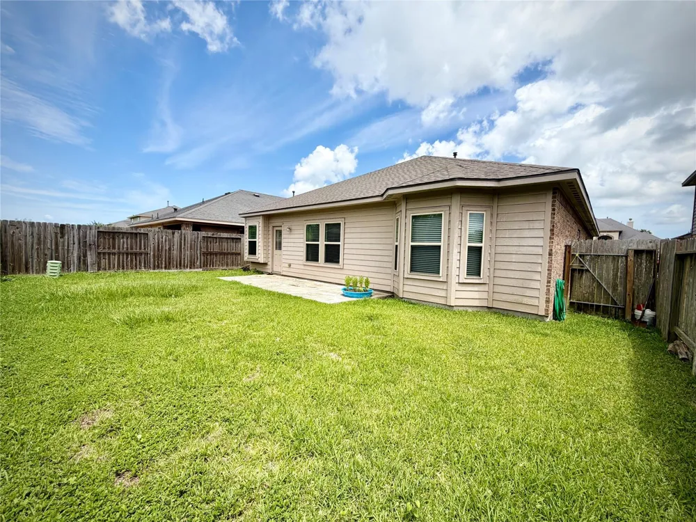 310 Gulf Winds Drive Bacliff, TX 77518