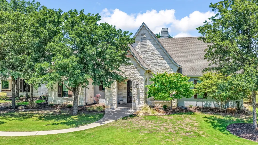 282 Sugartree Circle Lipan, TX 76462