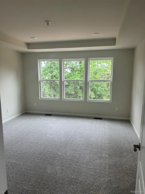 627 ADDISON CIRCLE