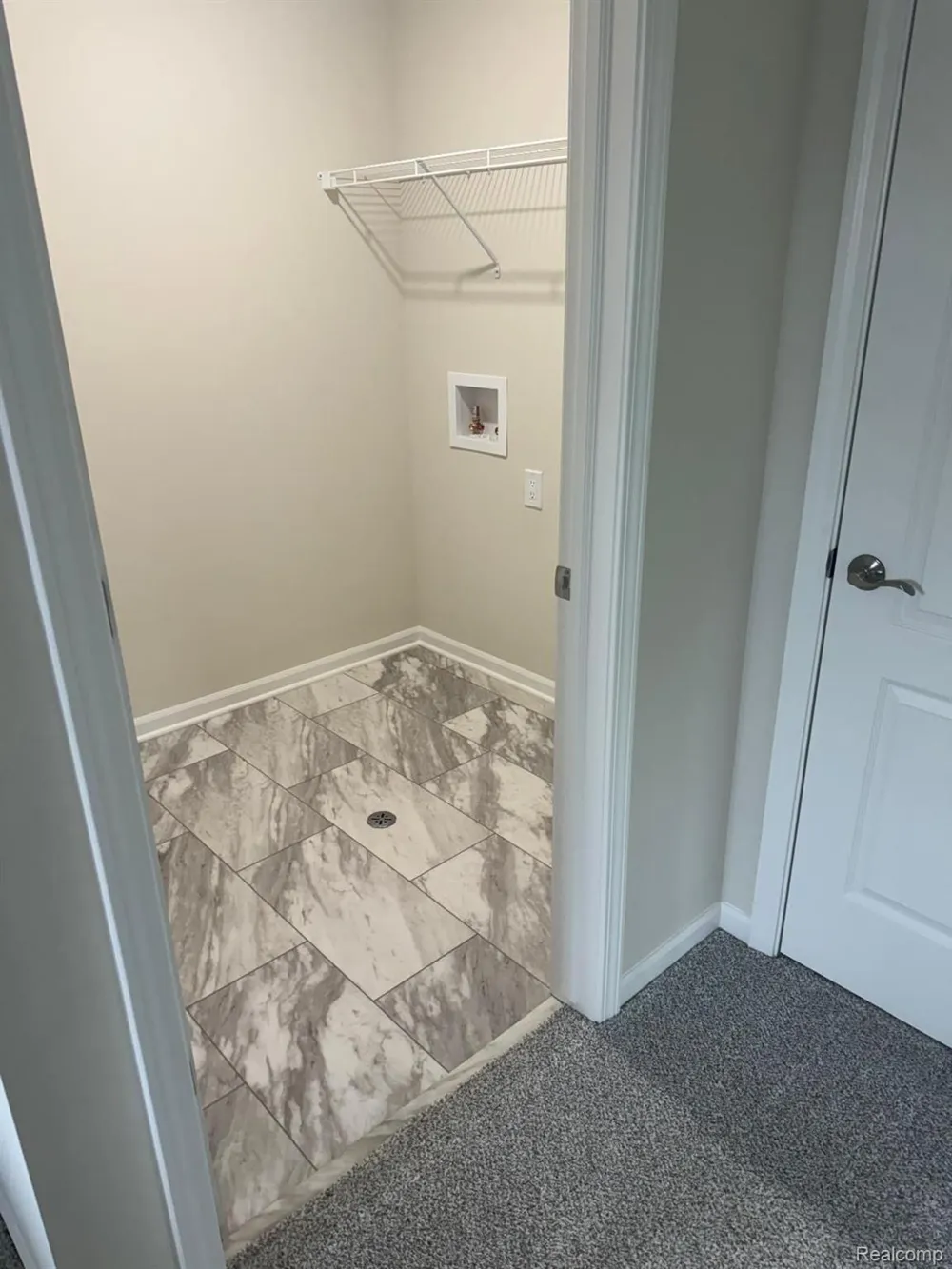 627 ADDISON CIRCLE Commerce Charter Township, MI 48390
