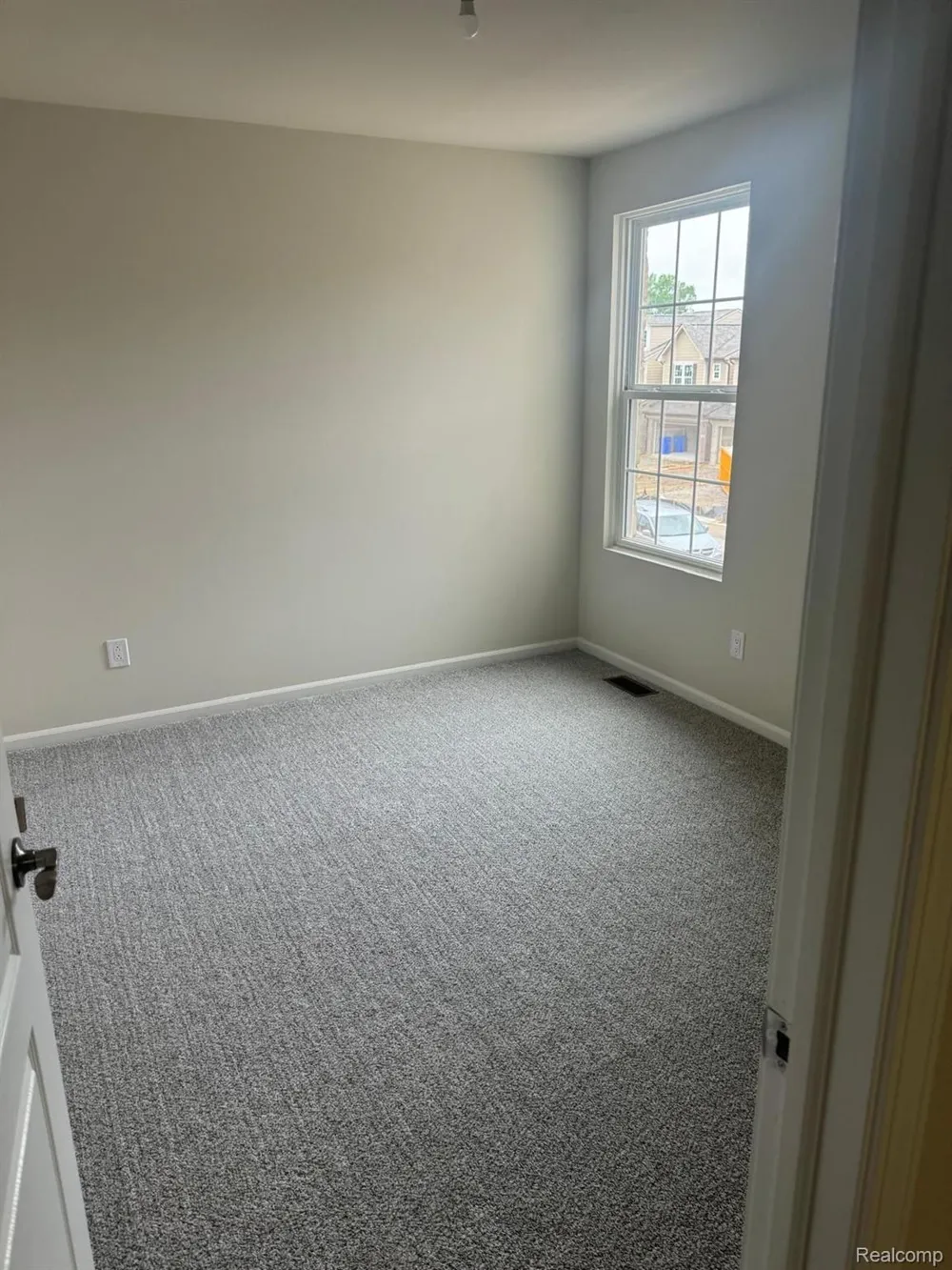 627 ADDISON CIRCLE Commerce Charter Township, MI 48390
