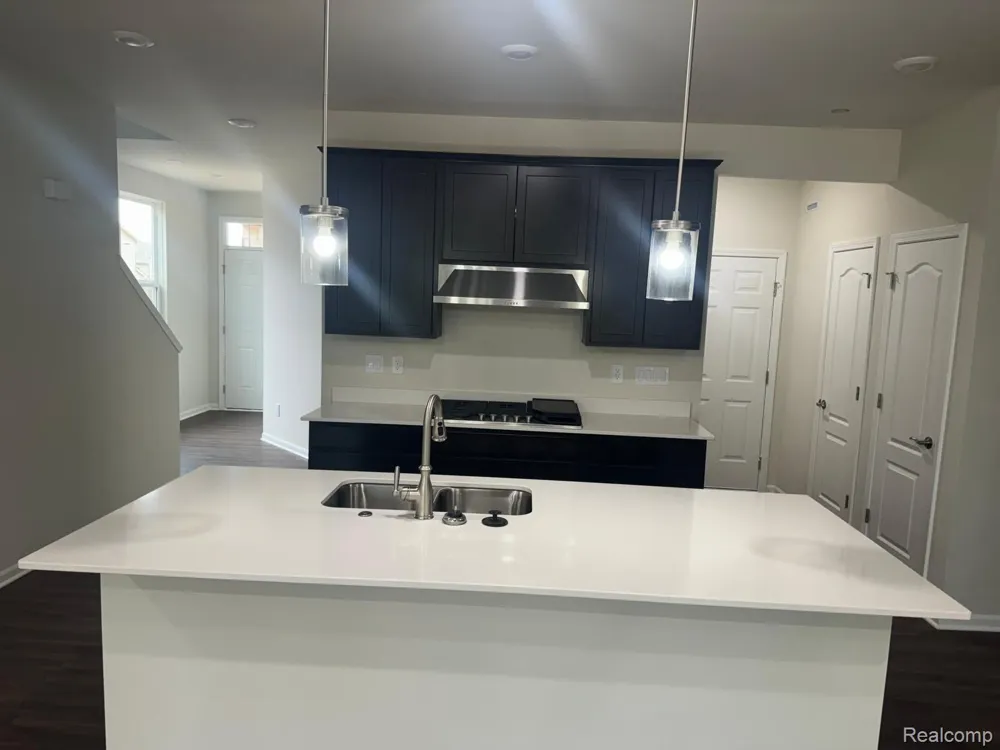 627 ADDISON CIRCLE Commerce Charter Township, MI 48390