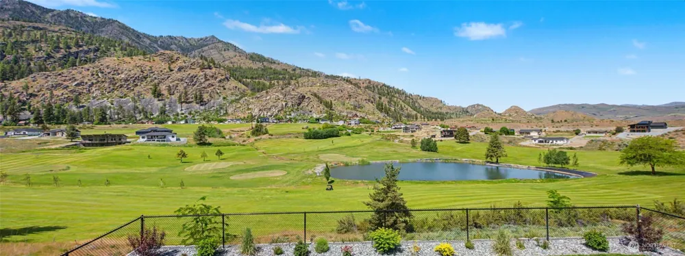 22 Frontage Road Pateros, WA 98846