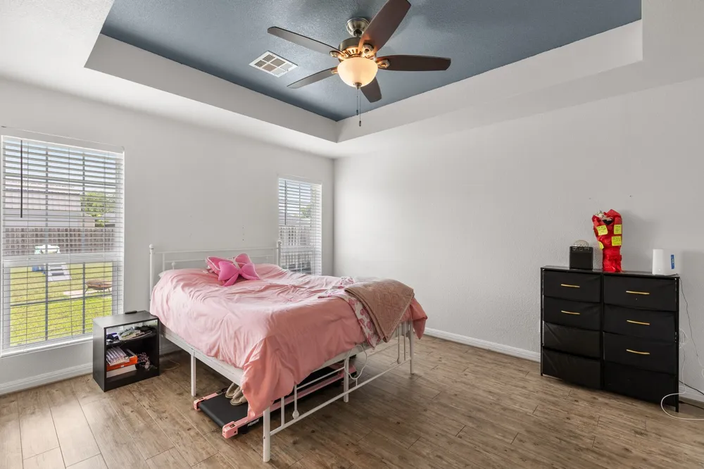 300 Bermuda Street Lacy Lakeview, TX 76705
