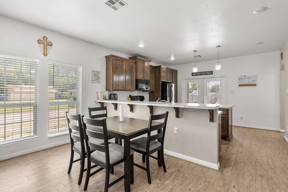 300 Bermuda Street Lacy Lakeview, TX 76705