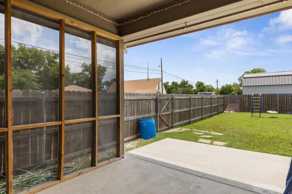 300 Bermuda Street Lacy Lakeview, TX 76705