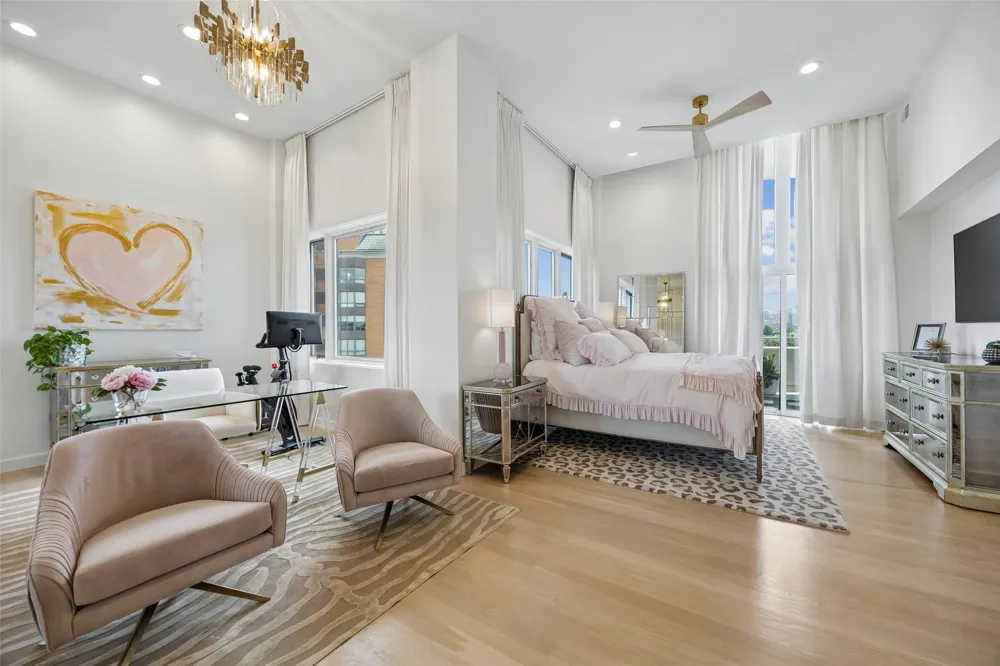 4500 Roland Avenue #701 Highland Park, TX 75219