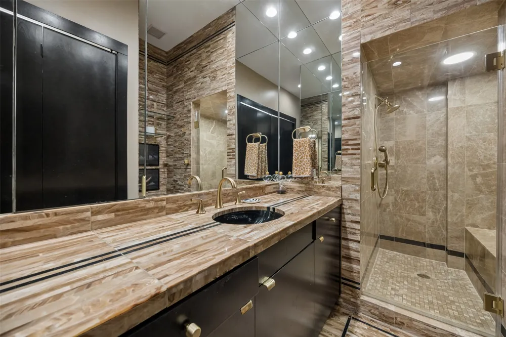 4500 Roland Avenue #701 Highland Park, TX 75219