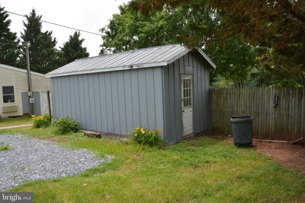 1006 CIRCLE DRIVE Keymar, MD 21757