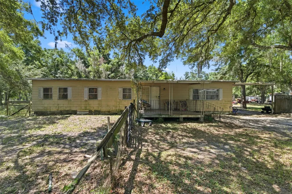 17214 CHINABERRY ROAD Lutz, FL 33558