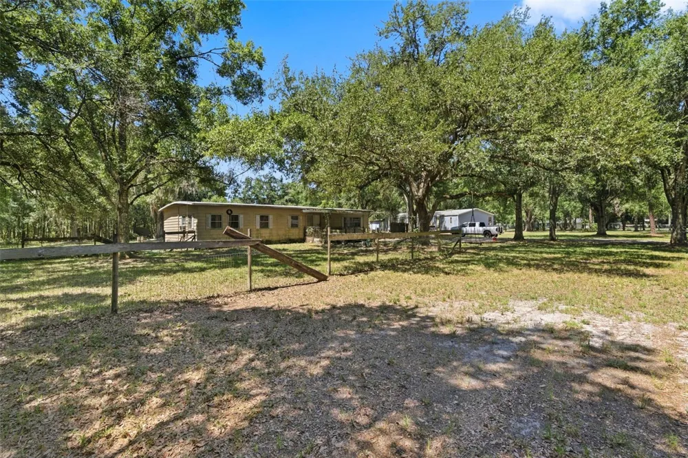 17214 CHINABERRY ROAD Lutz, FL 33558