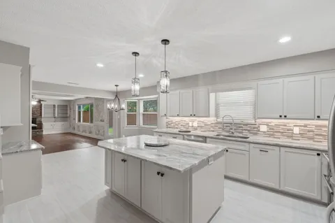 5306 Dana Leigh Drive