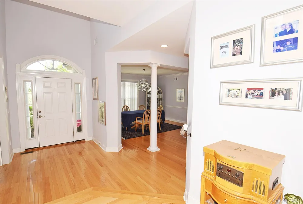 56 Foxglove Row Aquebogue, NY 11901
