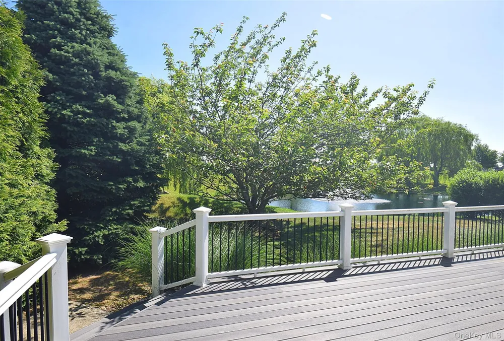56 Foxglove Row Aquebogue, NY 11901