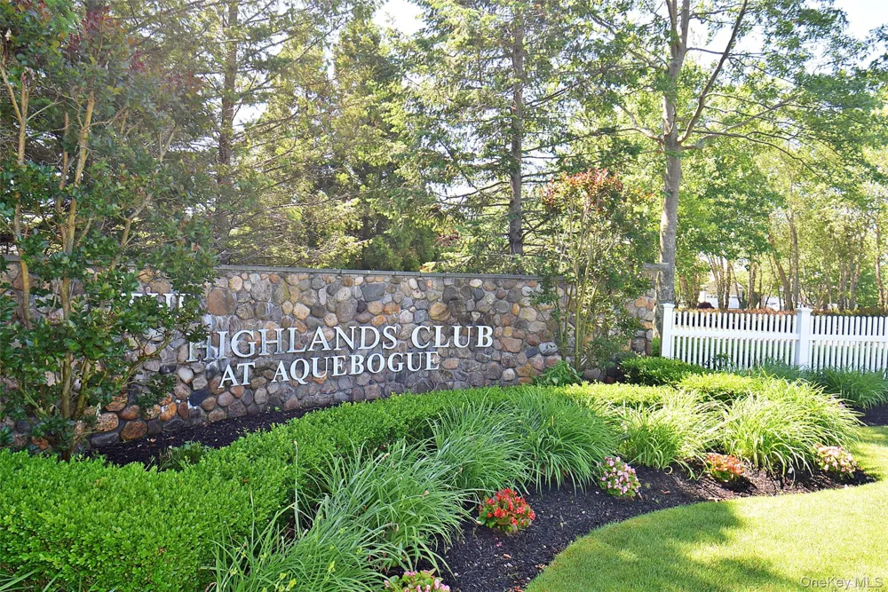 56 Foxglove Row Aquebogue, NY 11901