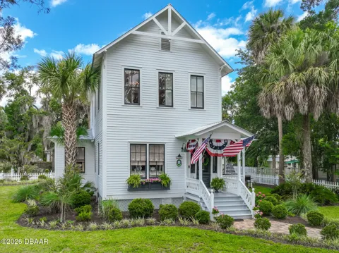220 S 4th Street