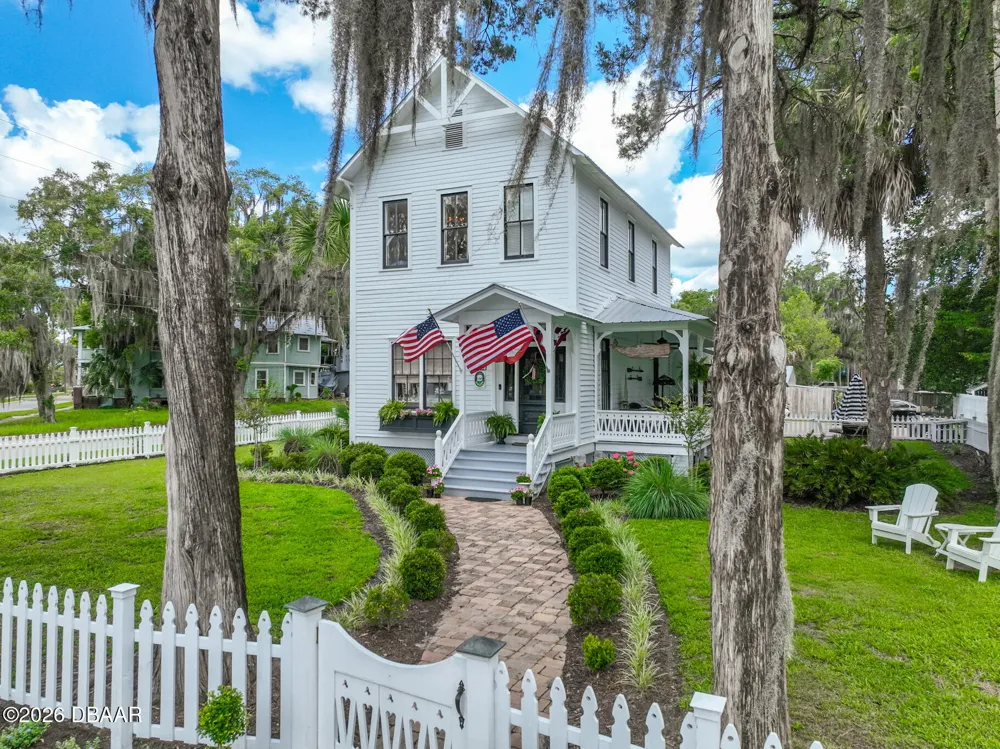 220 S 4th Street Palatka, FL 32177