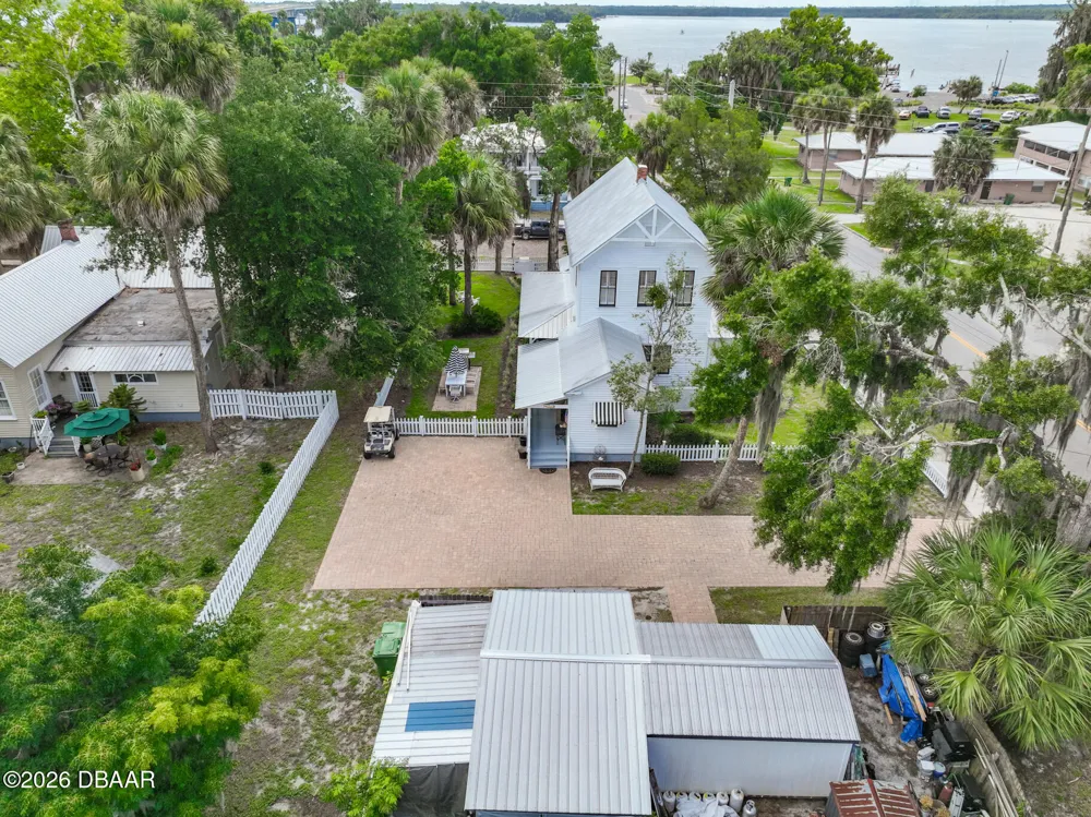 220 S 4th Street Palatka, FL 32177