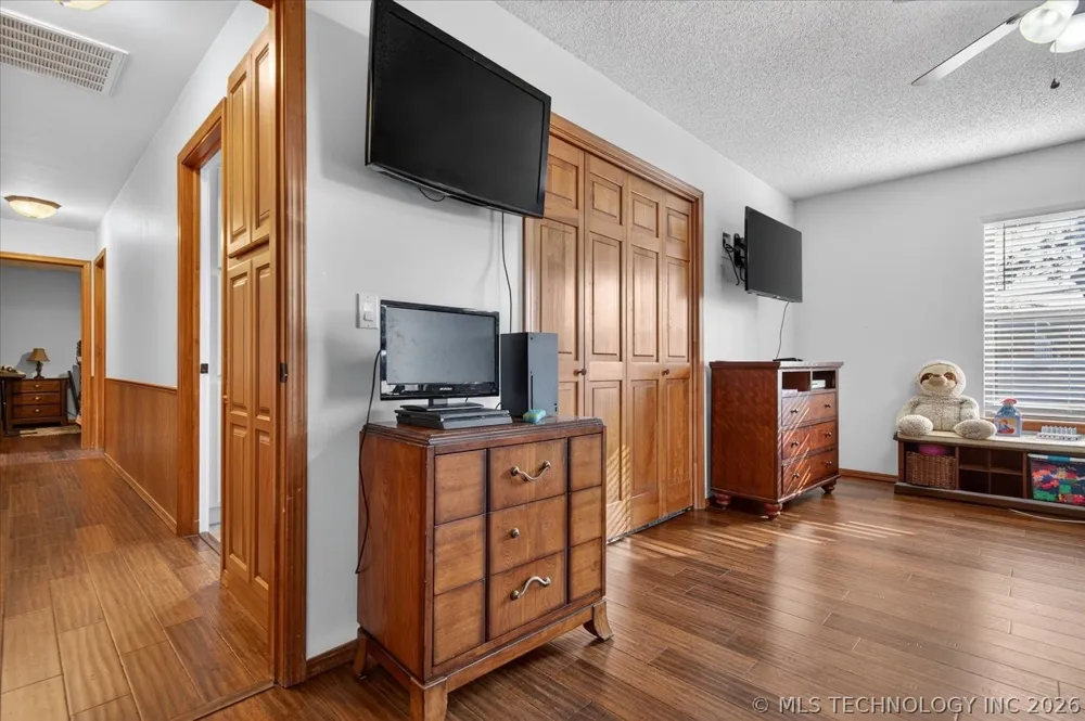 1127 5205 ROAD Pawhuska, OK 74056