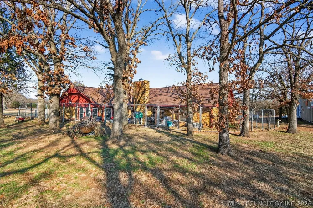 1127 5205 ROAD Pawhuska, OK 74056