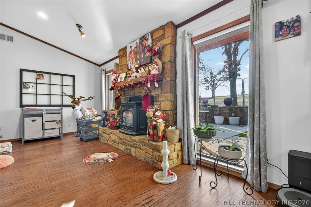 1127 5205 ROAD Pawhuska, OK 74056