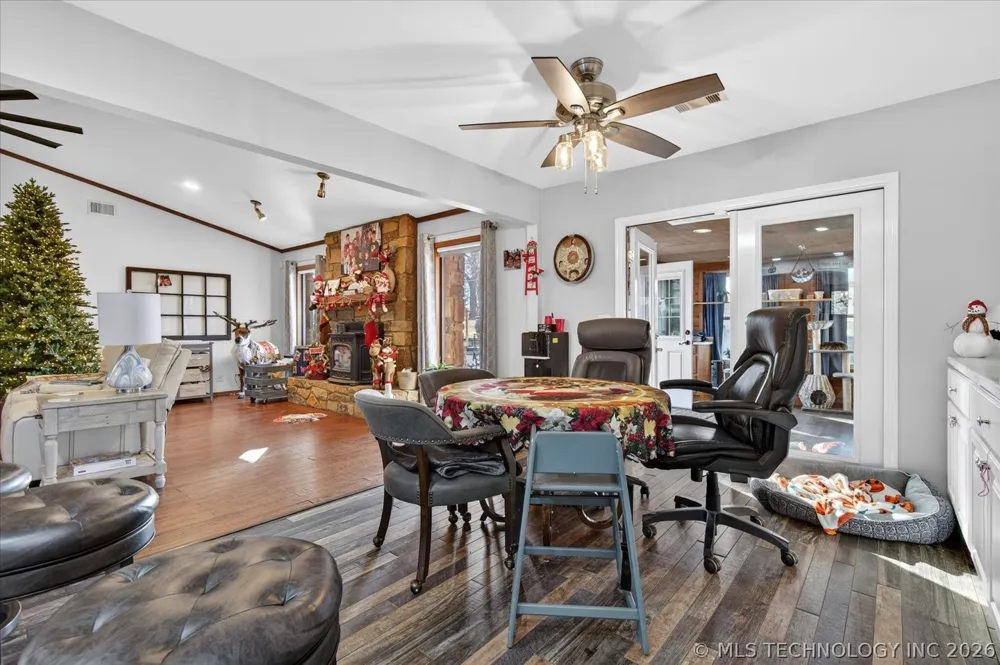 1127 5205 ROAD Pawhuska, OK 74056