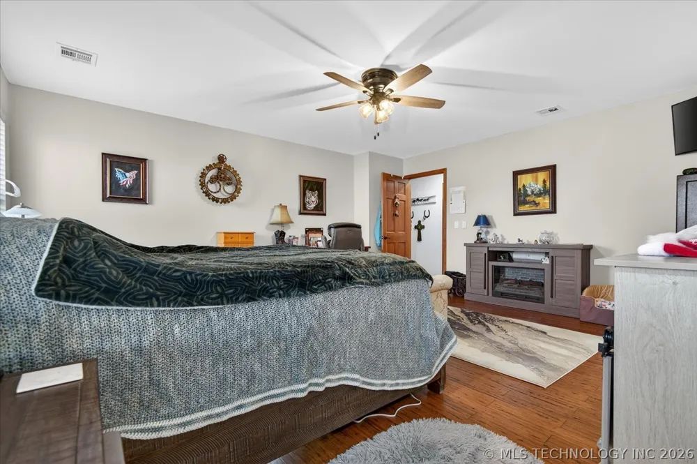 1127 5205 ROAD Pawhuska, OK 74056