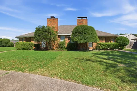 119 Larchbrook Drive