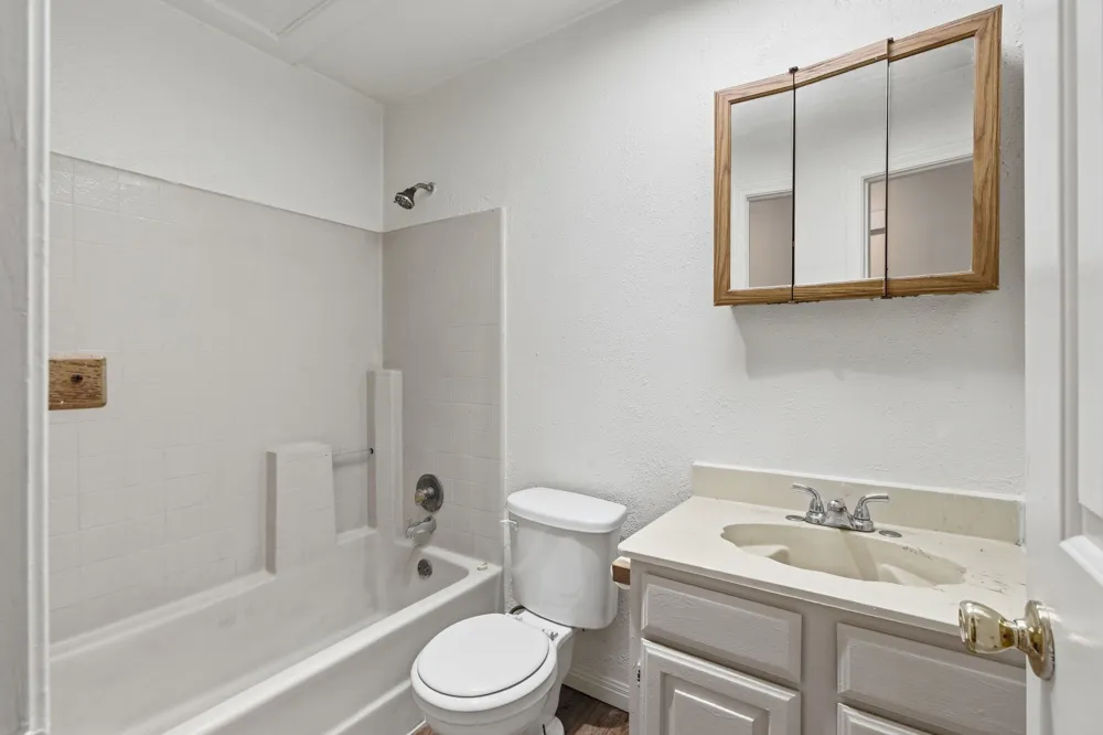 119 Larchbrook Drive DeSoto, TX 75115