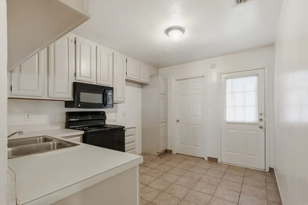 119 Larchbrook Drive DeSoto, TX 75115