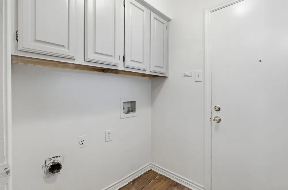 119 Larchbrook Drive DeSoto, TX 75115