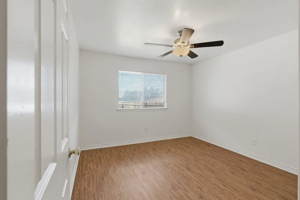 119 Larchbrook Drive DeSoto, TX 75115