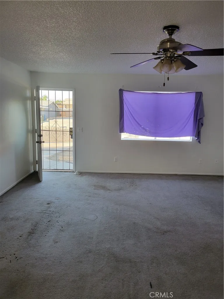 1340 Larchwood Needles, CA 92363