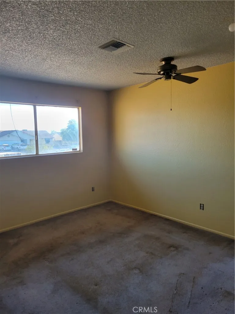 1340 Larchwood Needles, CA 92363