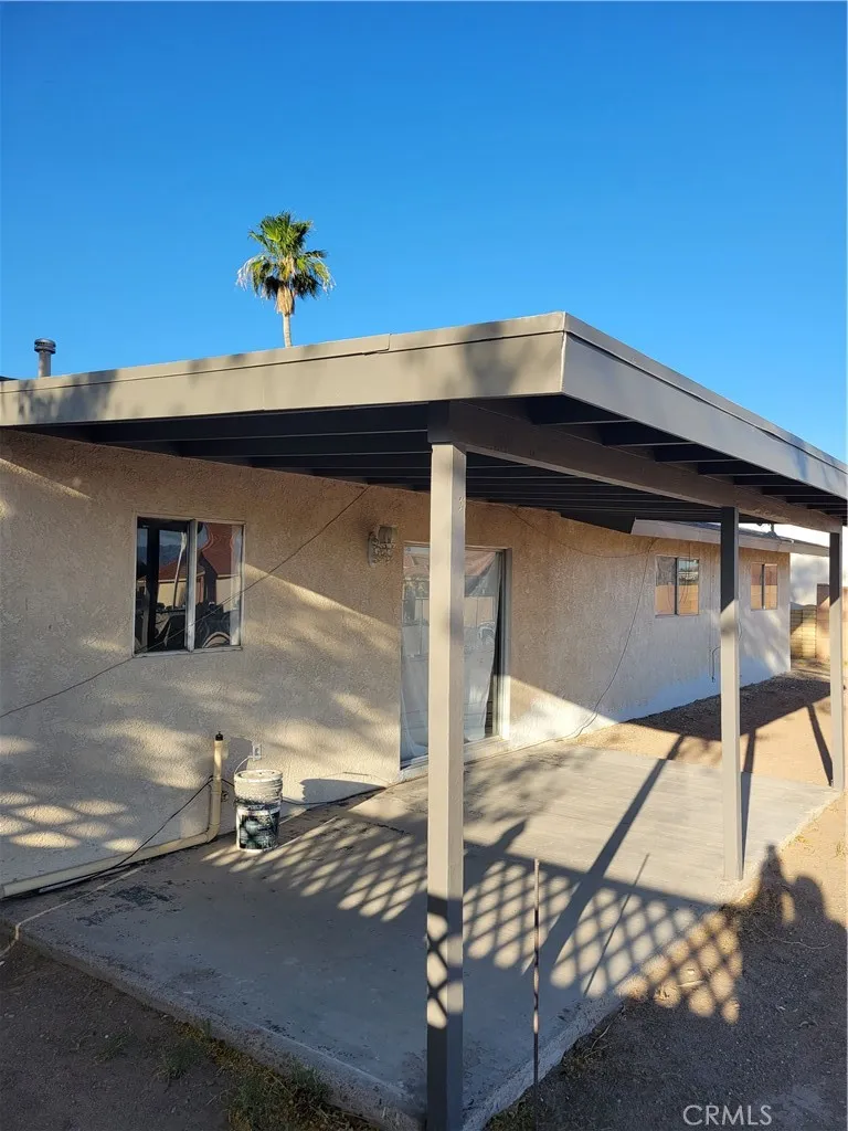 1340 Larchwood Needles, CA 92363