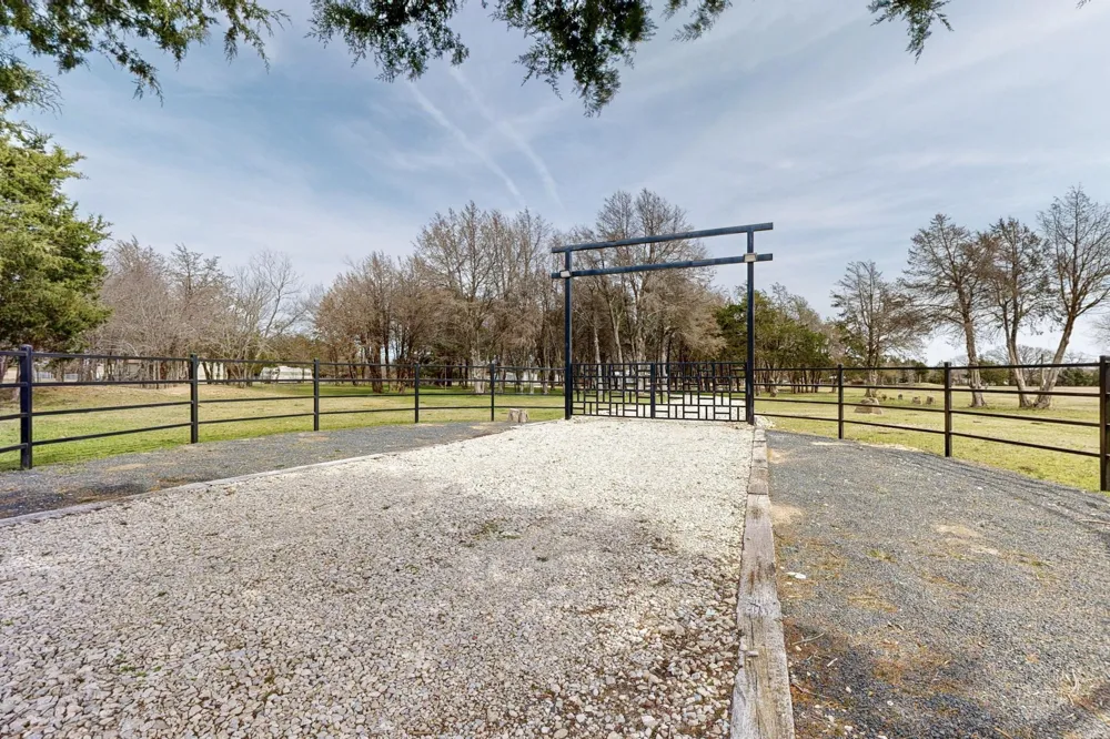 17073 Fm 2613 Kemp, TX 75143