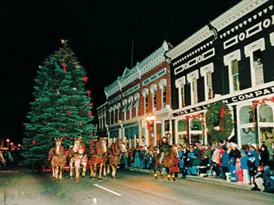 286 Red Apple Road Manistee, MI 49660
