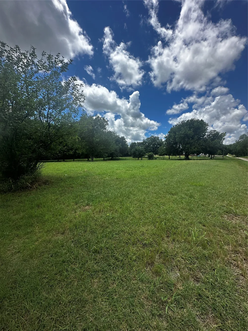 701 W Howell Street St Jo, TX 76265