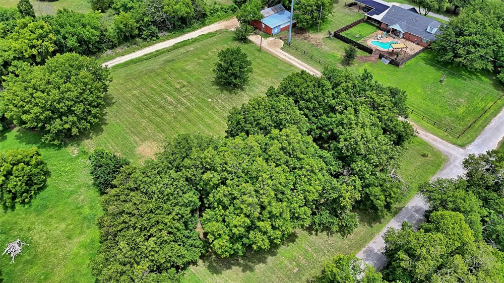 701 W Howell Street St Jo, TX 76265