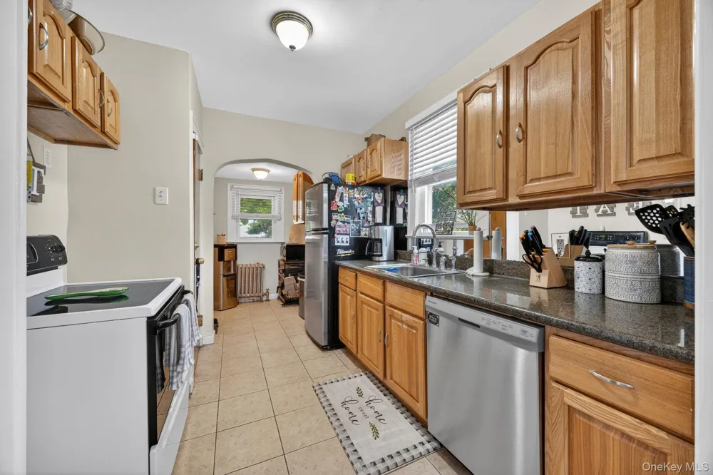 2456 Rockville Centre Parkway Oceanside, NY 11572