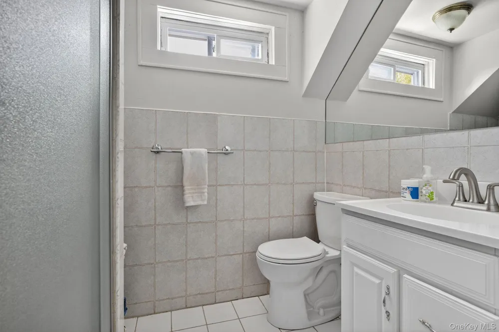 2456 Rockville Centre Parkway Oceanside, NY 11572