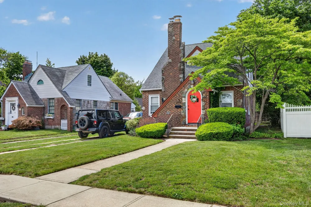 2456 Rockville Centre Parkway Oceanside, NY 11572