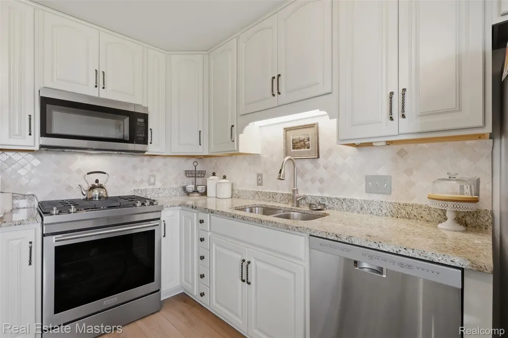 1700 River Road #8 Marysville City, MI 48040