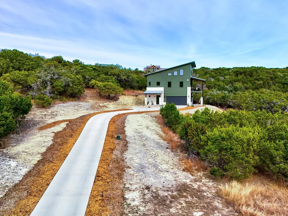 102 Creek Court Bertram, TX 78605